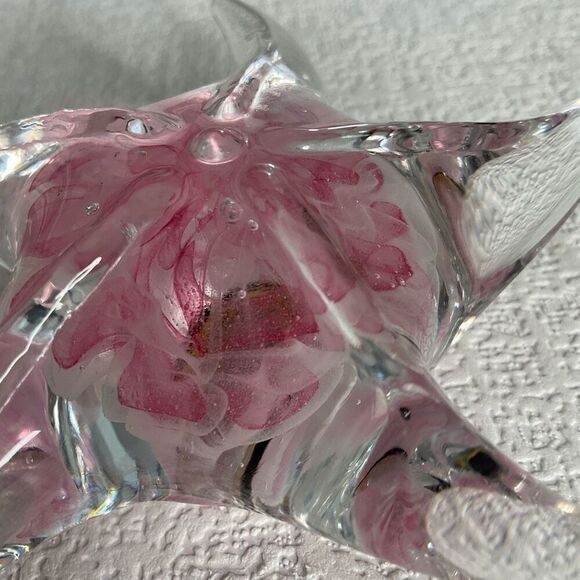 Pink Starfish Glass Dynasty Gallery Paperweight  Figurine Handmade Sealife - Picture 10 of 13